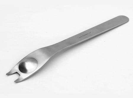 Bhatmman humerus head retractor